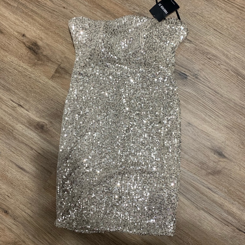 FOREVER 21 sequin dress BRAND NEW WITH TAGS